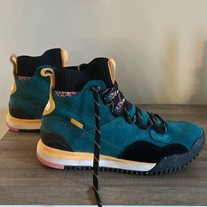 NorthFace Waterproof Hiking High Sock Tops